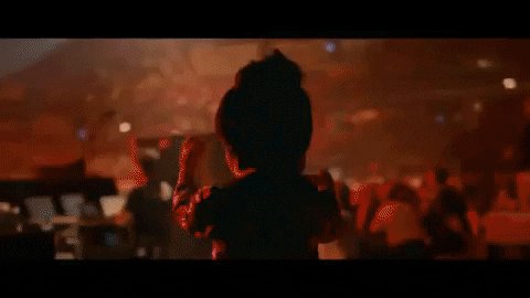 He can sing, he can dance, is there anything The Amazing Beebo can't do? https://youtu.be/rODNMWBLZzY