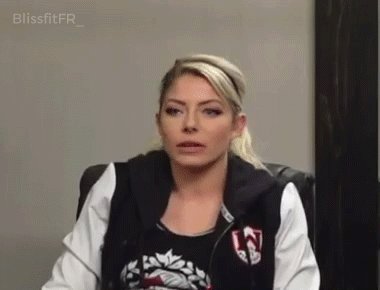 @AlexaBliss_WWE When someone says he doesn't like Disney 😅