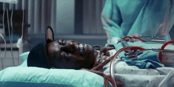 💵 @2chainz, @LilTunechi, and @E40 get weird in "2 Dollar Bill" video.
Watch 👉 http://cmplx.co/noHqvJq