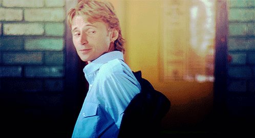 Happy birthday Robert Carlyle. The full Monty ramians one of my favorites 90s comedies. 