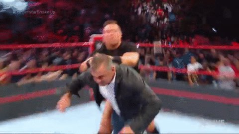 The #SuperstarShakeUp is officially AWWWEEEESOOOMMMMEEEE!
@mikethemiz is taking it to @shanemcmahon on #RAW!