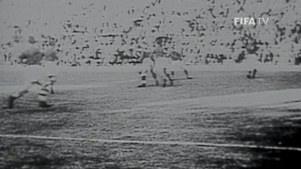 The scorer of the winning goal in the 1934 #WorldCup Final and @BolognaFC1909en's all-time leading goalscorer ๐ฎ๐น
Remembering Angelo Schiavio, who passed away #OnThisDay in 1990.