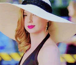 Happy birthday to this cutie called Emily VanCamp
EMILY OUR PRIDE 