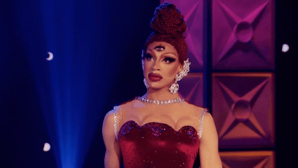M's photo on #DragRace