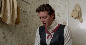 Happy birthday Judge Reinhold
62 today

so please knock 1st 
