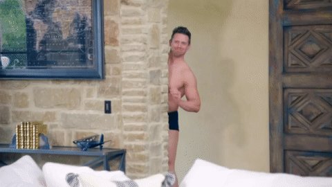 Ohhhhhh… Awkward #MizandMrs @mikethemiz