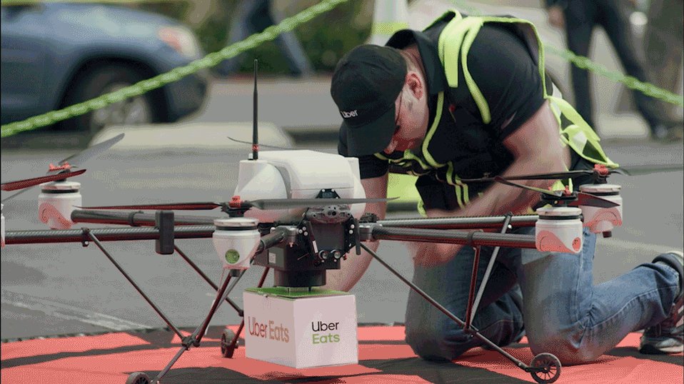 Hey San Diego, your 🍟🍔🍦are about to take flight.
Soon, San Diego residents will be able to have an @UberEats order delivered by drone. Tune in for more info from #UberElevate → http://ubr.to/elevatelive2