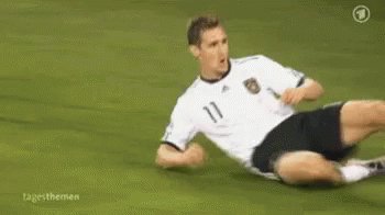 Happy Birthday to one of the greatest strikers of all time, Miroslav Klose!!! 