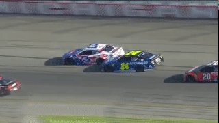 CAUTION: @austindillon3 can't hang on as the No. 3 hits the wall to bring out the yellow.