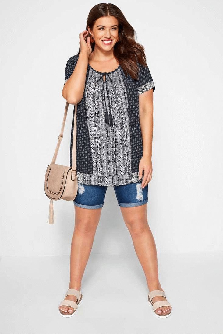 yoursclothing photo