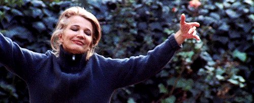 Happy Birthday Gena Rowlands ! 