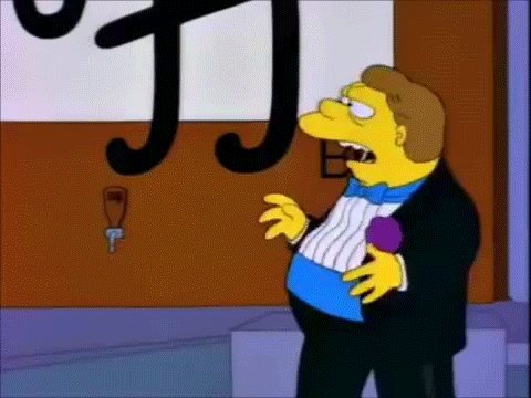 Me watching Maxy coming out to bat #AUSvPAK