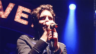 💡#Clásico40 #4 #TrasnocheLOS40 • El último clásico de esta madrugada es #GraceKelly de @mikasounds ♥ éxito de su disco debut #LifeinCartoonMotion, publicado en febrero de 2007 📀