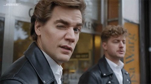 Happy birthday to our king 
Howlin\ Pelle Almqvist 