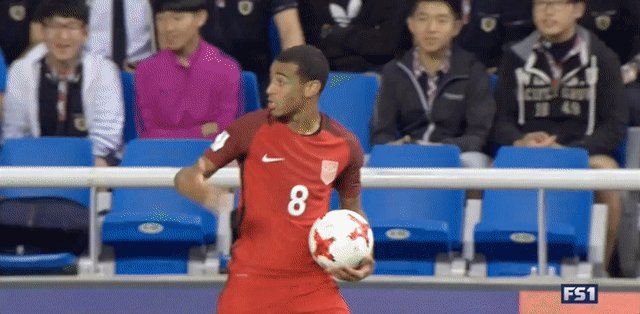 Tyler Adams trying to pump up his #USMNT team as they take on a tough Senegal team  #RBNY | #U20WC https://t.co/ugqwm2JxOV