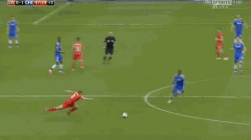 Happy birthday to the one and only Steven Gerrard, who could forget his legendary assist here 