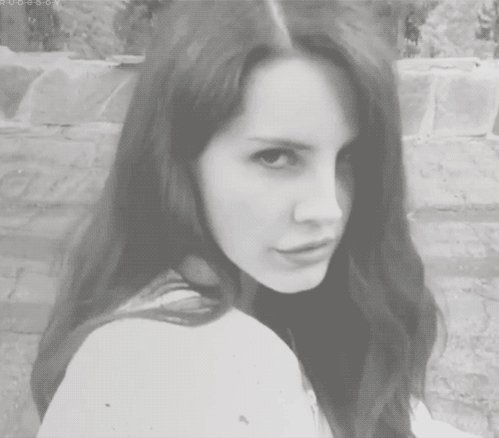  Happy Birthday to the one and only Lana del Rey She\s pure art 