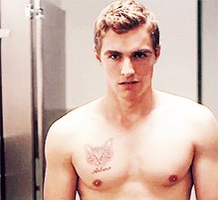 Happy birthday to one of the hottest actors alive, Dave Franco! 