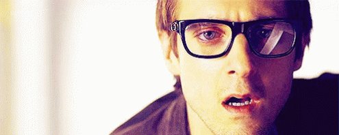 ¡Pero si hoy es el cumpleaños de Arthur Darvill! Muchas felicidades Rory. Happy Birthday  