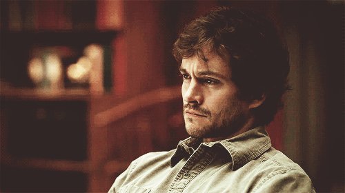 A happy birthday to Hannibal\s Hugh Dancy, who turns 42 today. Many happy returns, sir! 