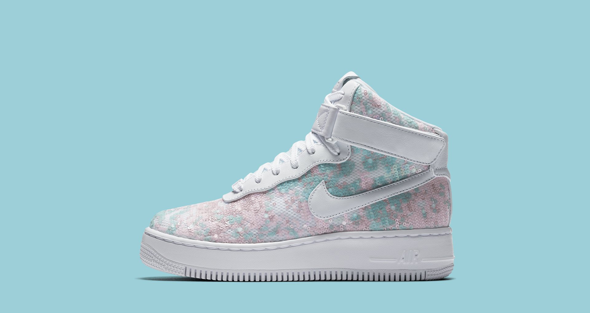 tornillo Escalera Discriminar Nike.com on Twitter: "Summer Shine The @nikesportswear Air Force 1 Upstep  Hi LX takes female force to a new level. Shop 🇺🇸 https://t.co/BcexIdqx8f  https://t.co/PpCnHSzLkq" / Twitter