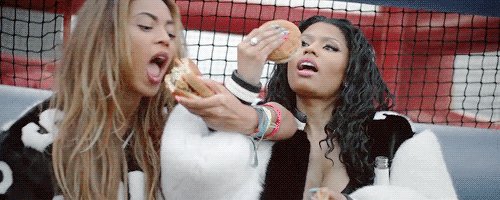 É hoje! 4 restaurantes com promoções para celebrar o #DiaDoAmigo <3
https://t.co/NUk0kfTG8v https://t.co/kTJAs80upz
