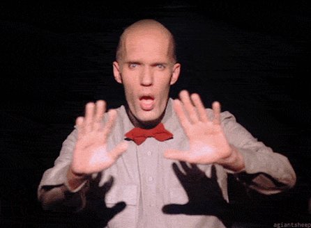    We wish a very happy birthday to Carel Struycken! ¡Feliz cumpleaños  