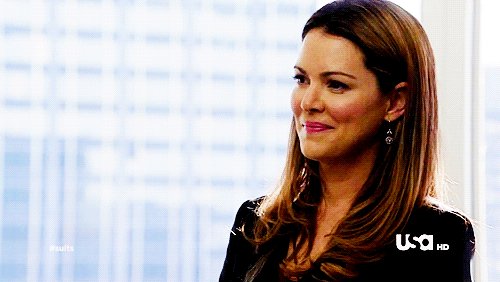 Also, happy birthday to the equally beautiful and wonderful Jacinda Barrett 