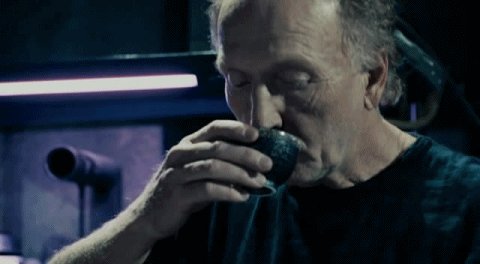 A happy 75th birthday to a huge modern-day horror favourite, the one and only Tobin Bell. Many happy returns, sir! 