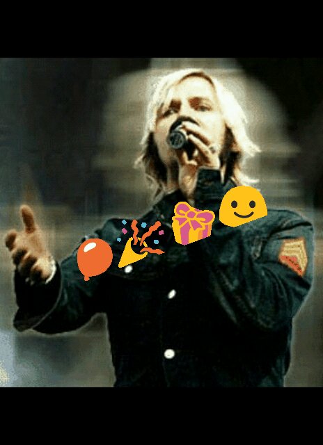 Happy Birthday     to Kevin Max!!! Greetings from Argentina 