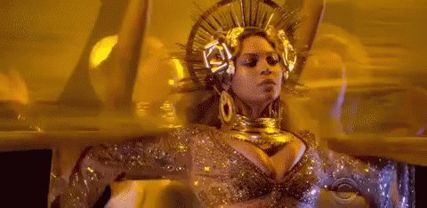 Happy Birthday to Beyoncé Knowles aka Reine Soleil. Dans un monde meilleur aujourd\hui serais ferié. 