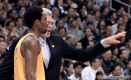 Happy Birthday Phil Jackson.  72 años.
Hall of Fame.
11 como Coach.
2 como Jugador. 