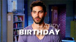 Happy Birthday au beau et très talentueux Tyler Hoechlin qui fete aujourd\hui ces 30 ans 