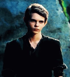  Happy birthday Robbie Kay! My favorite Peter Pan! 