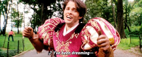 Happy birthday to James Marsden, who stars as Prince Edward in the criminally underrated gem ENCHANTED! 