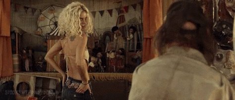    We wish a very happy birthday to the amazing Sheri Moon Zombie! ¡Feliz cumpleaños  