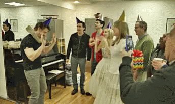 Happy happy birthday pra gracinha que é christian borle 