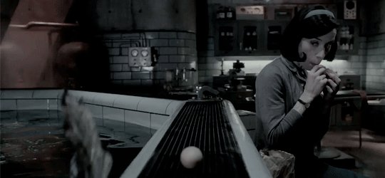 A very happy birthday to the great Guillermo del Toro! Who\s seeing The Shape Of Water at 
