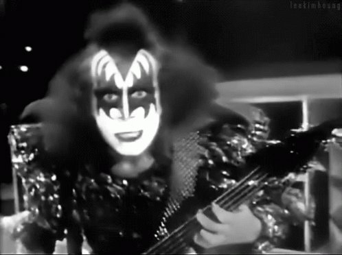 Happy birthday Gene Simmons...    