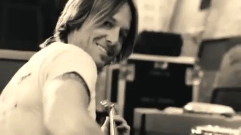 Happy 50th Birthday Keith Urban! Don\y you worry about nothin\ today!

 