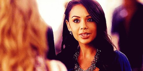 C\est l\anniversaire de Janel Parrish (Mona)  ! Elle fête ses 29 ans  Happy Birthday    