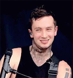 HAPPY BIRTHDAY TYLER JOSEPH!!!!  