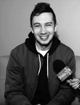 Happy birthday to Tyler Joseph!!! 