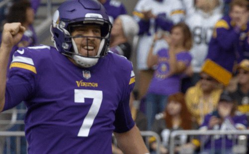 8-2 as a starter
243/360 (67.5%)
2,703 yards
16 TDs, 5 INTs
98.6 passer rating
#ProBowlVote @casekeenum7 https://t.co/dkMcCH4CCS