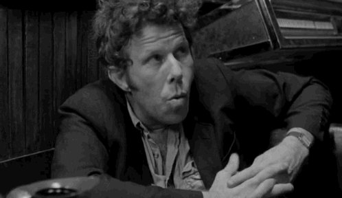 Happy birthday maestro Tom Waits!

Here in Jim Jarmusch\s Coffee And Cigarettes... 