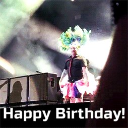 Happy birthday to the one and only Mr.Tré Cool aka Frank Edwin Wright III    