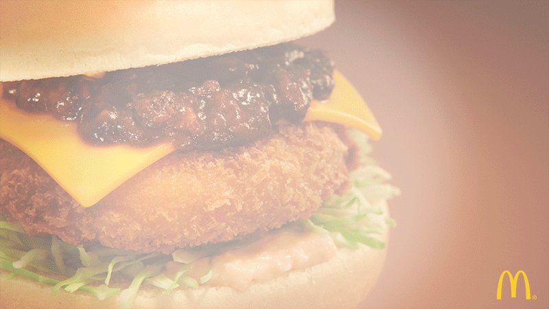 マクドナルド Sur Twitter この冬限定 熟グラコロ は グラタンコロッケに ビーフの旨みがたっぷりのビーフシチューをかけた一品 チェダーチーズソースもあわせて リッチなおいしさに仕上がっております どっちも本命2つのグラコロ T Co