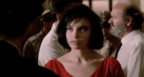    We wish a very happy birthday to the gorgeous French actress Béatrice Dalle! 