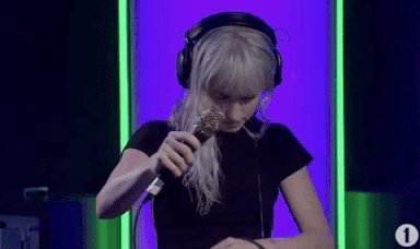 Happy birthday to the amazingly talented and kind Hayley Williams 