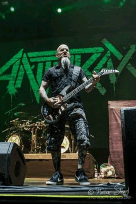 Happy birthday /,,/ 